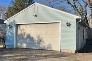 5 Maple Ave, Oxford, MA 01537 - Photo 3