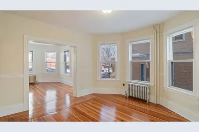 32 Robinson St #1, Boston, MA 02122 - Photo 7