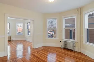 32 Robinson St, Boston, MA 02122 - Photo 7