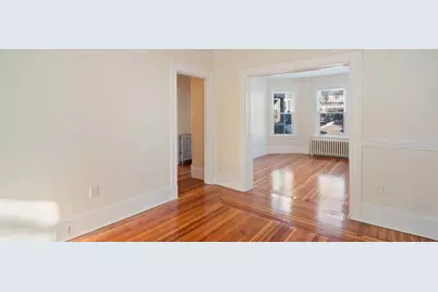 32 Robinson St #1, Boston, MA 02122 - Photo 11