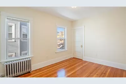 32 Robinson St #1, Boston, MA 02122 - Photo 17