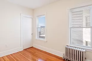 32 Robinson St, Boston, MA 02122 - Photo 25