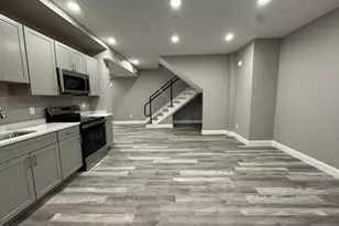 8 Avon St, Revere, MA 02151 - Photo 9