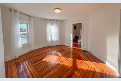 1146 Chestnut St, Newton, MA 02464 - Photo 5