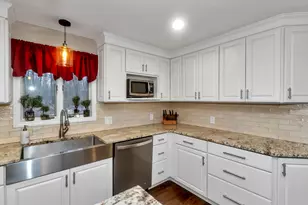 10 Beauregard Terrace, West Springfield, MA 01089 - Photo 5