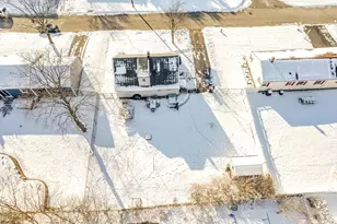 147 Sheehan Dr, Holyoke, MA 01040 - Photo 37