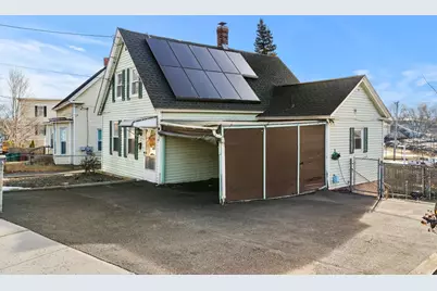 28 Liberty St, Lowell, MA 01851 - Photo 35