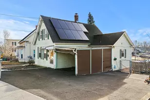 28 Liberty St, Lowell, MA 01851 - Photo 35