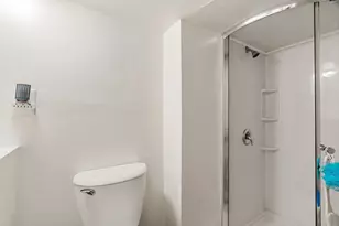 28 Liberty St, Lowell, MA 01851 - Photo 27