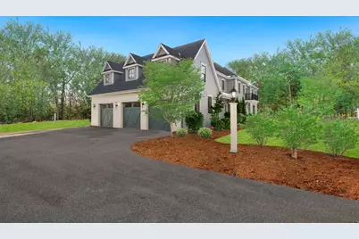 9 Coach Rd, Plainville, MA 02762 - Photo 3