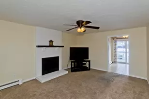 11 Bellingham Rd, Blackstone, MA 01504 - Photo 11