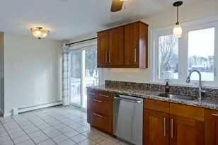 11 Bellingham Rd, Blackstone, MA 01504 - Photo 7