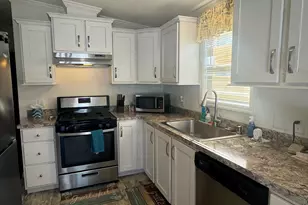 160 Washington St, Plainville, MA 02762 - Photo 13