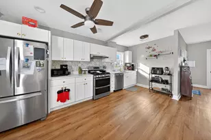 157 Earle St, Fall River, MA 02723 - Photo 13