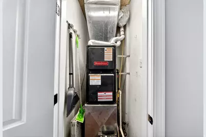 157 Earle St, Fall River, MA 02723 - Photo 21