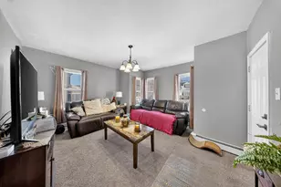 157 Earle St, Fall River, MA 02723 - Photo 9