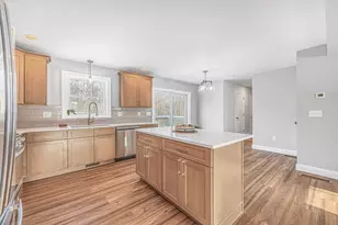 66 Bromont St, Chicopee, MA 01020 - Photo 5