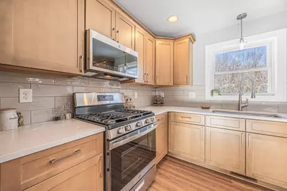 66 Bromont Street, Chicopee, MA 01020 - Photo 9