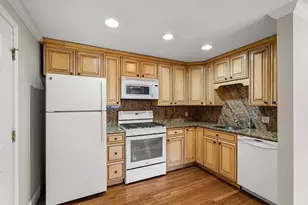 305 Pine St, Lowell, MA 01851 - Photo 5