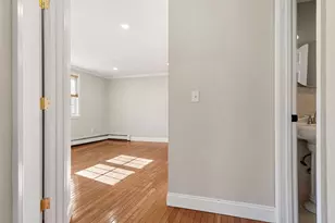 305 Pine St, Lowell, MA 01851 - Photo 13