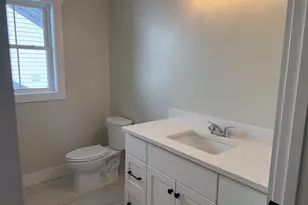 480 Wareham St, Middleborough, MA 02346 - Photo 15