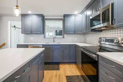 35 Cross Street, Methuen, MA 01844 - Photo 7