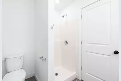 50 Frankfort St #7, Fitchburg, MA 01420 - Photo 17