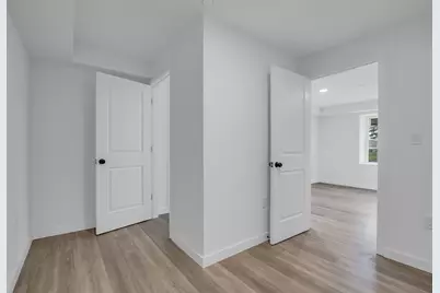 50 Frankfort St #7, Fitchburg, MA 01420 - Photo 9