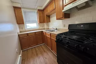 171 Hunter St, Fall River, MA 02721 - Photo 3