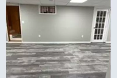 9 Oakland Rd, Lawrence, MA 01843 - Photo 15