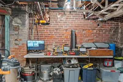 122 Laurel St, Fitchburg, MA 01420 - Photo 35