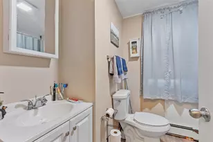 122 Laurel St, Fitchburg, MA 01420 - Photo 23