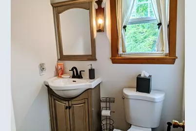 15 Ballou, North Adams, MA 01247 - Photo 9