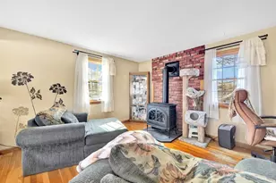 18 Clancy St, Chelmsford, MA 01824 - Photo 13