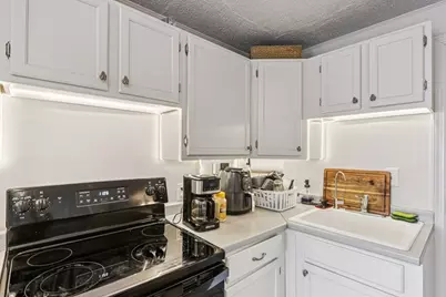 113 West Main, Dudley, MA 01571 - Photo 23