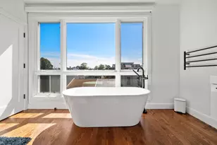 7 Kemble Pl, Boston, MA 02127 - Photo 15