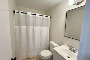 180 Main St, Bridgewater, MA 02324 - Photo 9