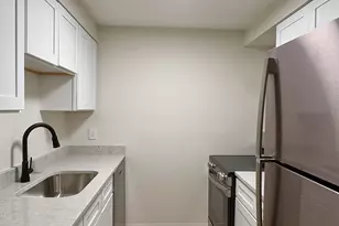 180 Main St, Bridgewater, MA 02324 - Photo 5