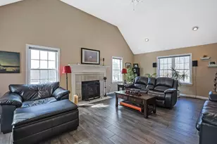 16 Heron Ln, Hopedale, MA 01747 - Photo 11