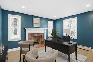 2 Chesterfield St, Framingham, MA 01701 - Photo 9