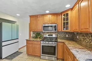 37 Mohave Rd, Worcester, MA 01606 - Photo 11