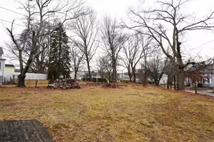 416 Brown St, Attleboro, MA 02703 - Photo 25