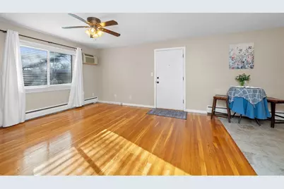 33 Jacqueline Rd #D, Waltham, MA 02452 - Photo 9