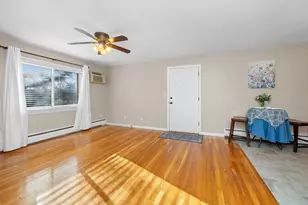 33 Jacqueline Rd, Waltham, MA 02452 - Photo 9