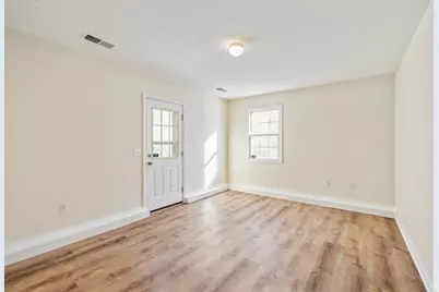 24 Sunflower Lane #B, Westfield, MA 01085 - Photo 23