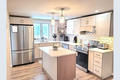 115 Waltham St, Hanson, MA 02341 - Photo 11