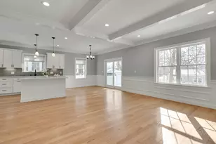 126 Dale St, Waltham, MA 02451 - Photo 9