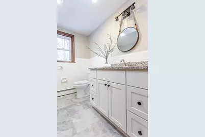 64 Katherine St, New Bedford, MA 02744 - Photo 17