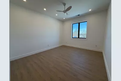 1060 Main St #307, Millis, MA 02054 - Photo 9