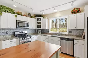 36 Maple St, Wilbraham, MA 01095 - Photo 25